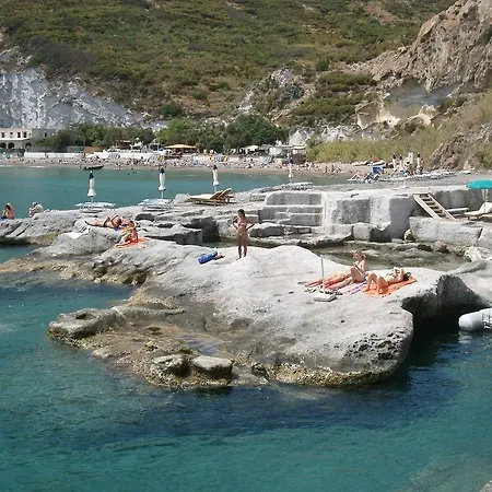 Casa Al Mare Con Terrazza ネットゥーノ