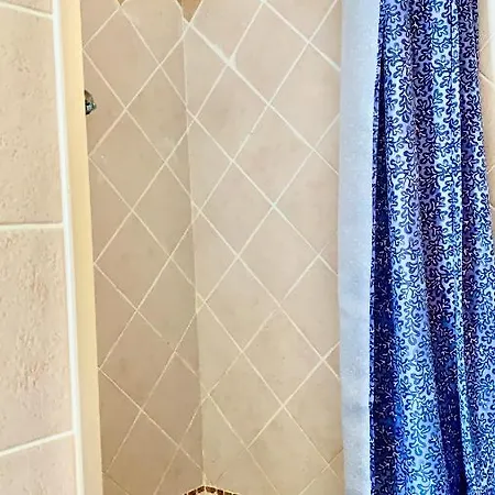Casa Al Mare Con Terrazza Hébergement de vacances *